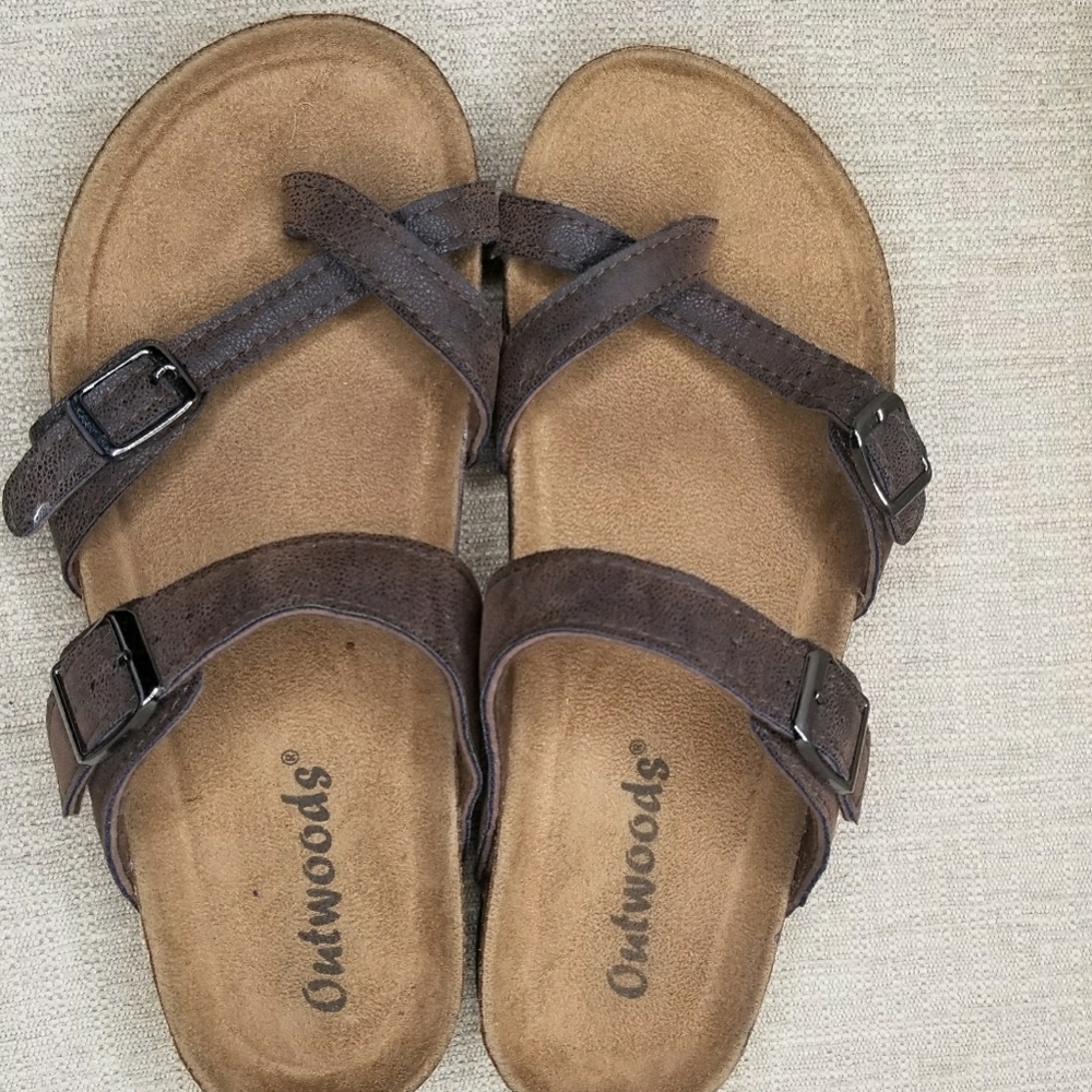 Outwoods dark brown sandals...size 8